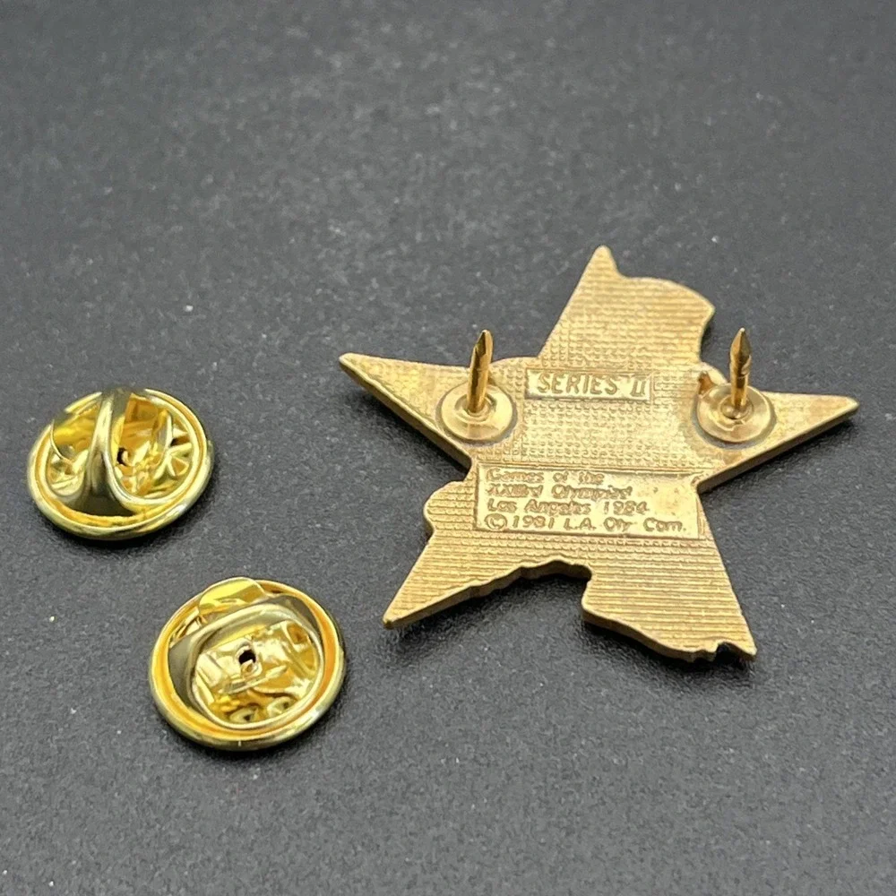 1984 Los Angeles Olympics Sam The Eagle Boxing Event Star Lapel Hat Pin‎